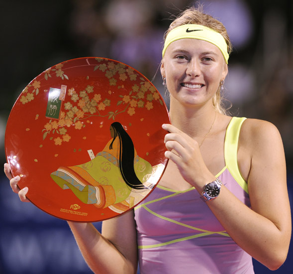 莎拉波娃在塞尔维亚队比赛中挺进下一轮，惊险取胜引发热议！