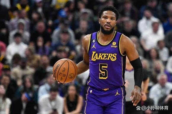 拜仁核心球员被曝转会传闻，引球迷热议，完全所以文章这些.的简单介绍